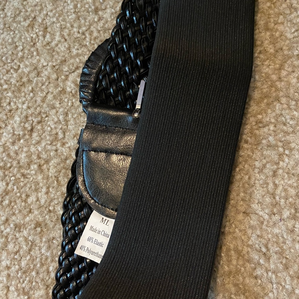 Black waist belt - Picture 2 of 3